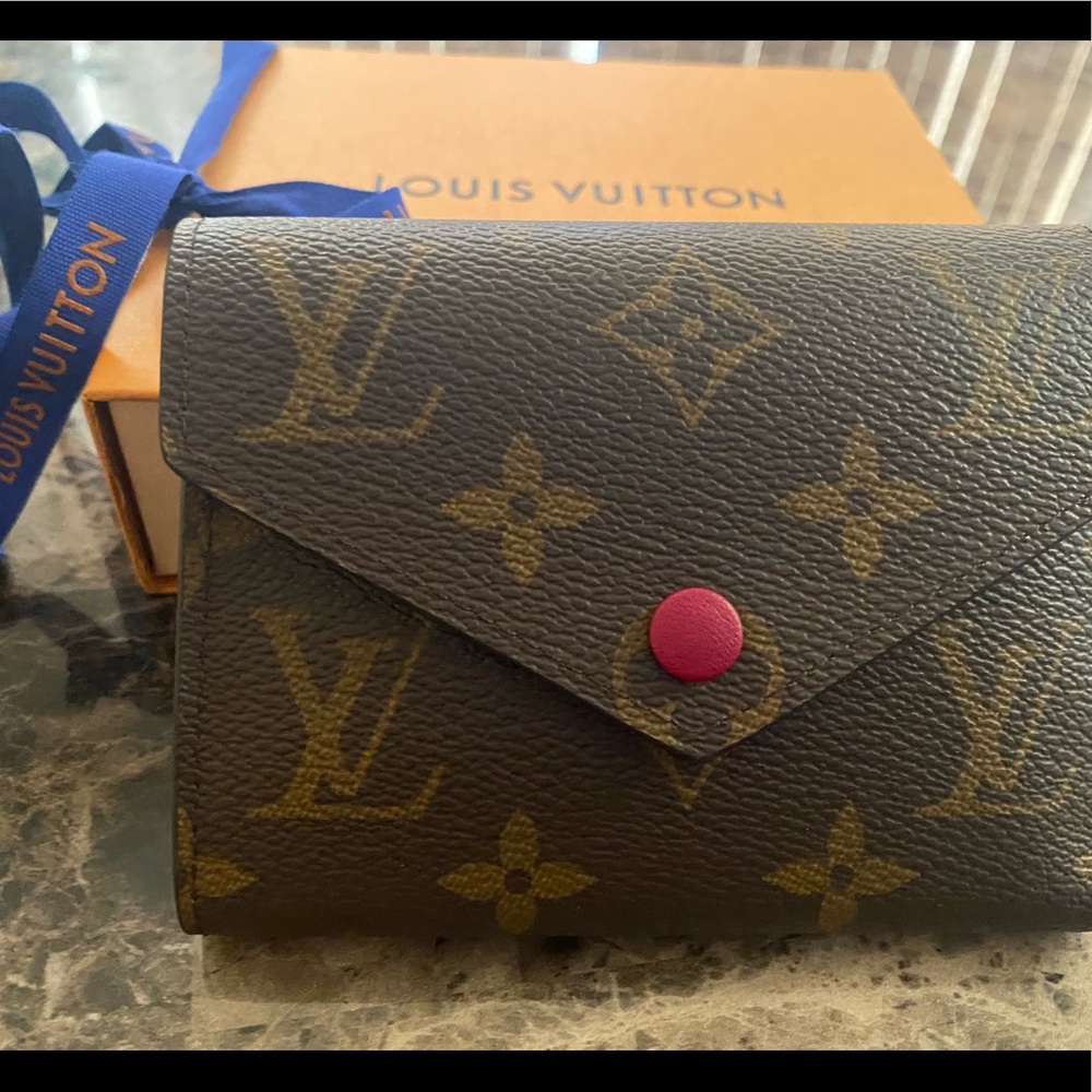 Louis Vuitton Monogram Victorine Wallet